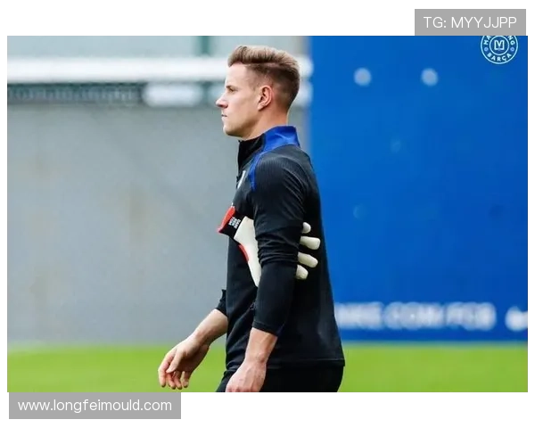 特尔施特根遭遇重伤,比利亚雷亚尔俱乐部送上祝福 特尔施特根遭遇重伤,比利亚雷亚尔俱乐部送上祝福